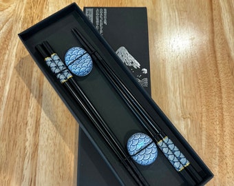 Eetstokjes met decoratieve cadeauset van 2 paar eetstokjes voor man/vrouw, keramische ronde houder, Japanse eetstokjes, herbruikbaar cadeau voor eetstokjes, fancy