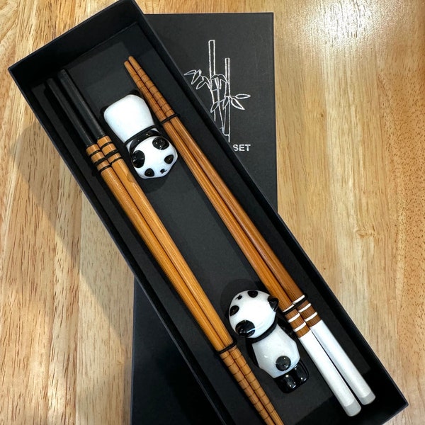 Wood chopsticks with panda rest 2 pairs, Husband/Wife chopsticks gift set, Ceramic panda rest, Japanese chopsticks, Reusable chopsticks gift