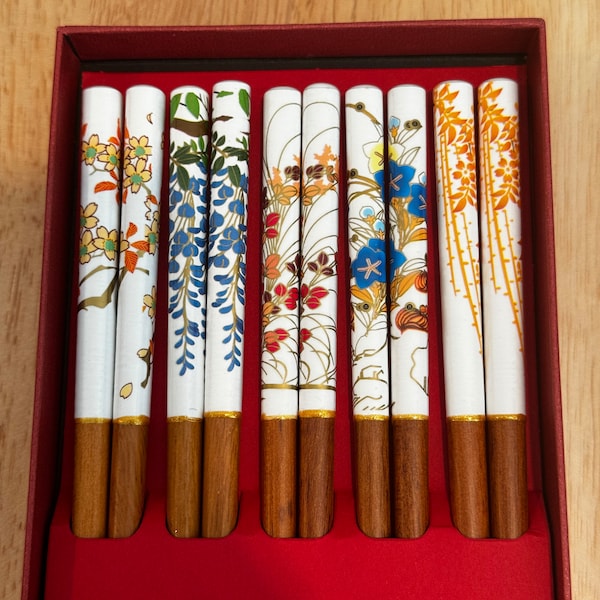 5 pairs Flower wood chopsticks Sakura Cherry Blossom floral family set chopsticks gift set, Japanese chopsticks, Reusable chopsticks gift