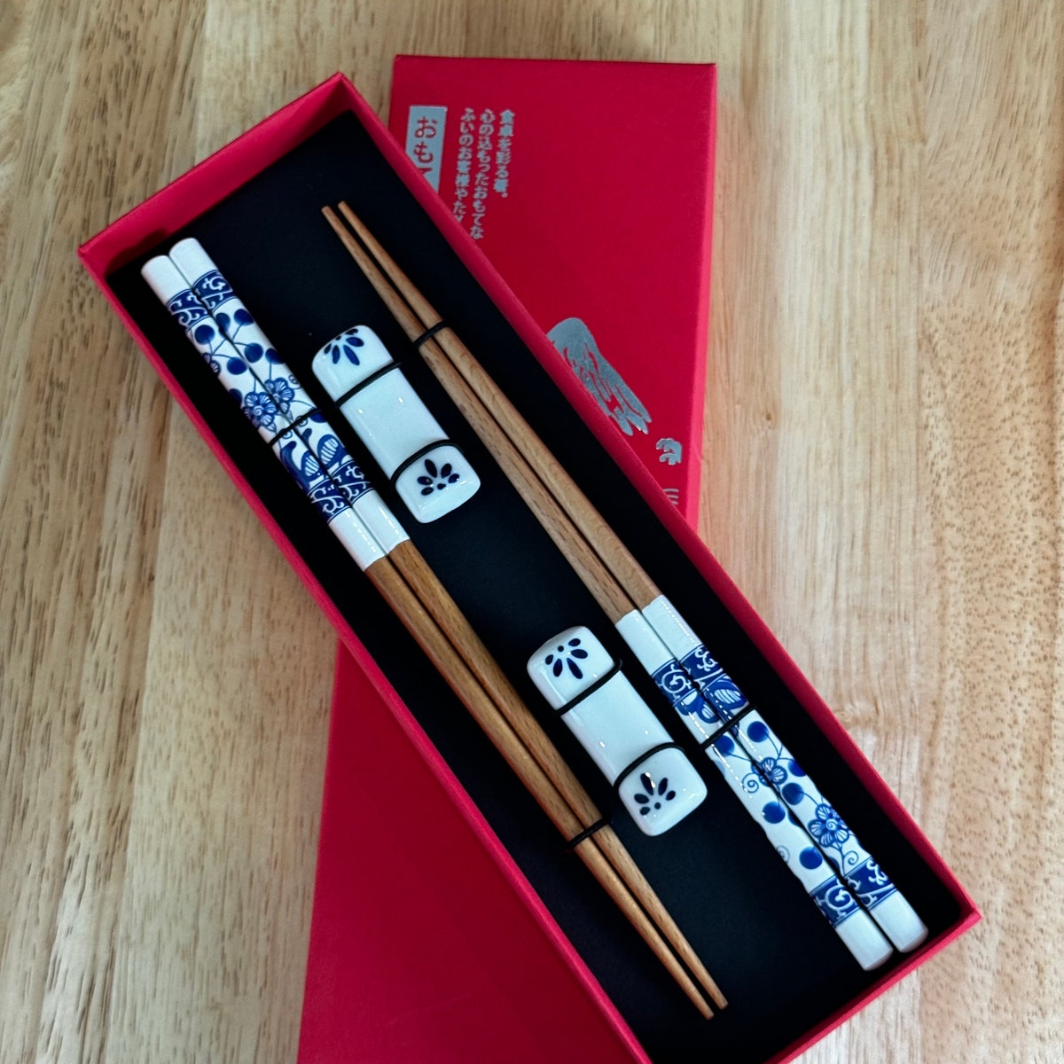 Chopsticks With Blue Art Rest 2 Pairs, Husband/wife Chopsticks Gift Set, Ceramic Blue China Rests, Fine China Decorations, Elegant Chopstick - Etsy
