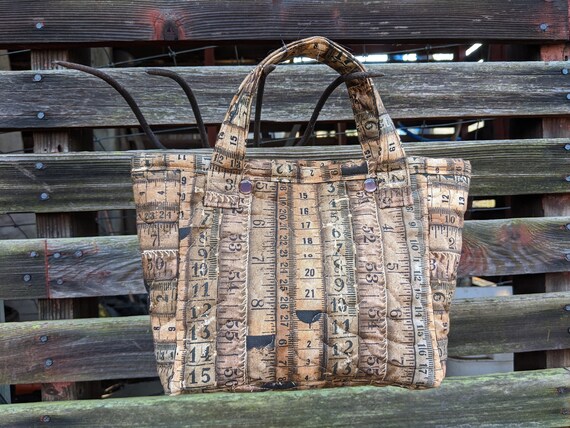 Measuring a purse sale