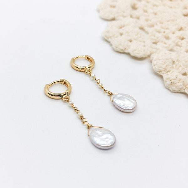 Eloise Style Minimalist Bridal Earrings Pearls Gold Huggie Hoops Classic Wedding Simple Indie Beach Boho Style with Freshwater Pearls