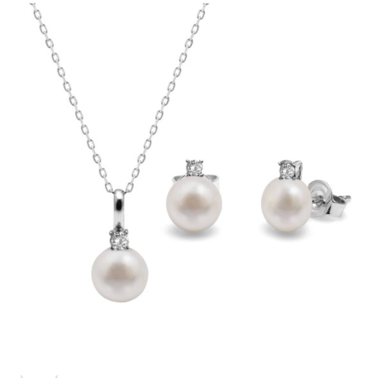 10 pack of Kyoto Pearl Pearl with White Sapphire Matching Earrings & Pendant Set in 925 Silver zdjęcie 1