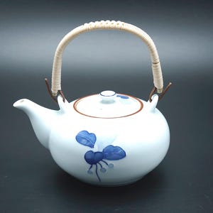 Vintage Japanese teapot, Oriental teapot, white china teapot, ceramic teapot, retro teapot, collectable teapot, vintage teapot, china teapot