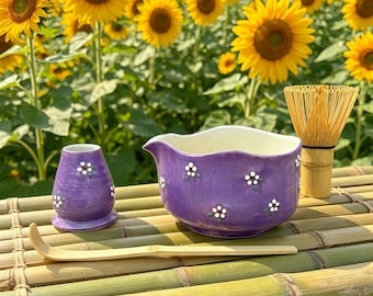 Handmade Purple Ceramic Matcha Bowl: Daisy Flower Design, 500ml