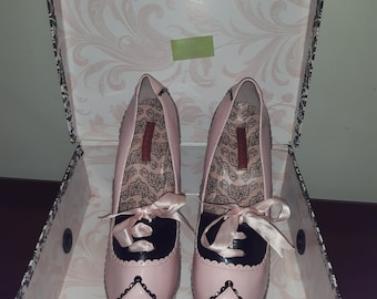 Bordello teeze pink and black  patent heels