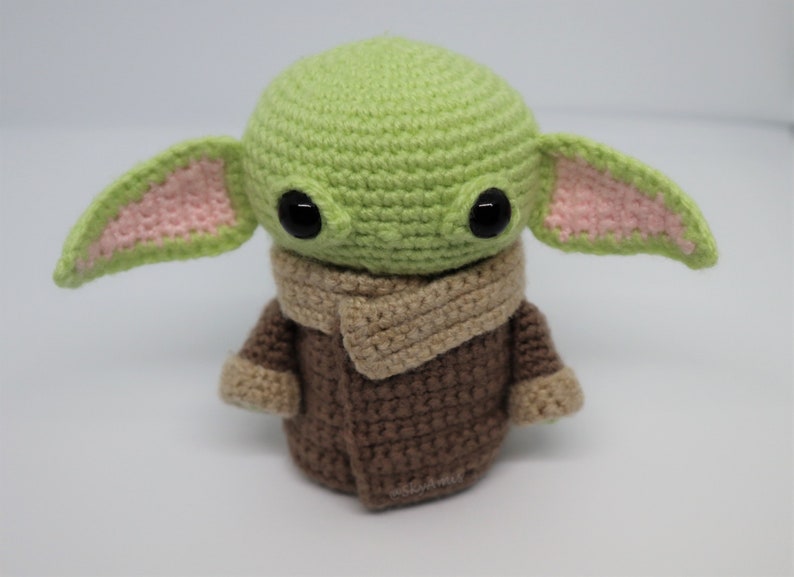 Baby Alien PDF Crochet Pattern, The Child Amigurumi image 2