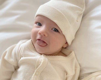 Organic Cotton Conical Knot Baby Hat: Newborn Gift