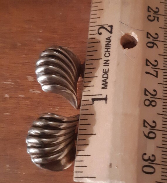 Estate Vintage Solid Sterling Silver Shell Earrin… - image 3