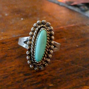 Estate Southwest Sterling Silver Turquoise Ring Vintage Womens Cabochon Rope Scalloped Detailing