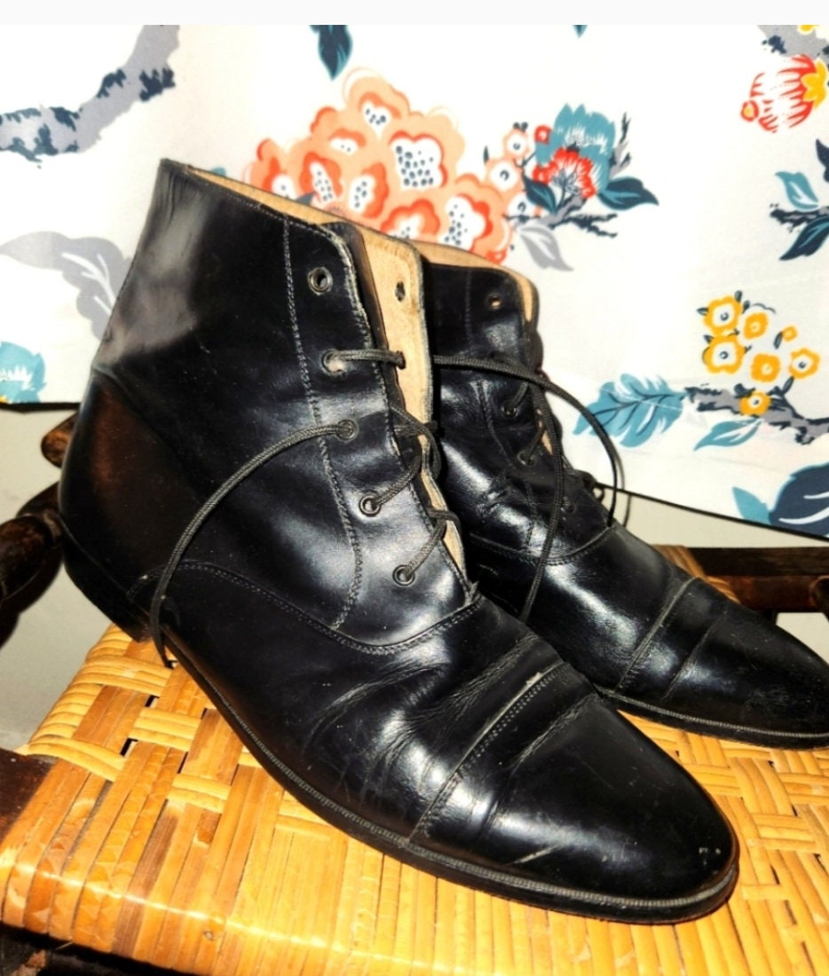 Louis Vuitton High Heels Boots Black Suede LV Logo Saddle Stitching  Stiletto - Chelsea Vintage Couture