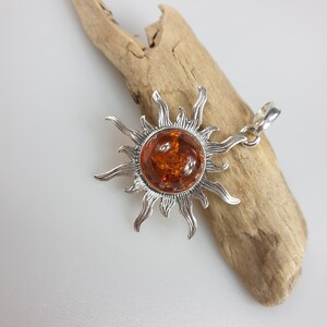 Sterling silver baltisk bärnsten flammande solhänge solcellsdrivet Brown pendant