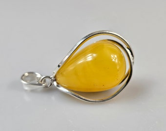 White Amber pendant Sterling silver pendant, green amber, brown pendant, bernstein anhänger White Amber Pendant Genuine Amber Baltic