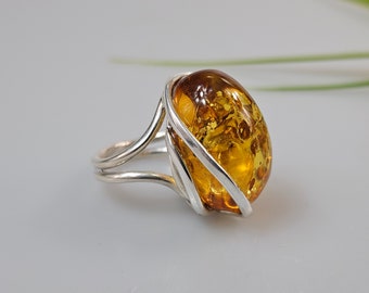 Amber ring, Silver ring, natural Baltic amber, gemstone rings. Rings. Brown Amber Ring. Adjustable ring. Small gift for her. Crystals