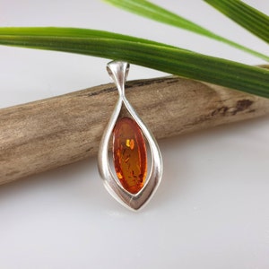 Amber pendant, Crystal pendant, everyday pendant, Genuine Baltic Amber, cameo pendant, sterling silver cabochon, gemstone jewelry, small