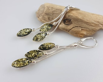 Green Amber earrings. Long Amber earrings. Sterling Silver earrings. Ohrringe. Stunning Amber earrings Hanging Amber dangle Earrings