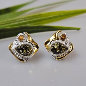 Amber earrings, sterling silver 925 earrings, Stud in Amber earrings. big Amber earrings. Amber and Silver. Bernstein Ohrringe. gold studs