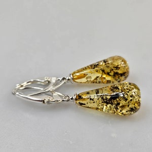 Amber earrings. Raw yellow honey Amber earrings. Natural Baltic Amber. Bernstein Ohrringe Teardrop Natural Shape Rare Amber Earrings Gift