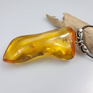 Amber Insect, Inclution In Amber Pendant, Nice Yellow Stone, Unisex Amber cabochon. Huge Amber Fossil Bug in Amber fossiled. Raw Baltic