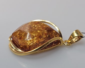 Natural jewelry Baltic Amber Teardrop Pendant, Gold Plated Sterling Silver, Stone