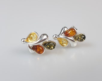 Amber stud earrings. Sterling silver 925. Certificated Baltic Amber earrings. Amber jewellery. Bernstein Ohrringe Stud in Earrings small