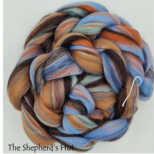 HOUSE COLOURS &#39;Eagle&#39;  Merino Blended Top 100 g braid for spinning and felting.