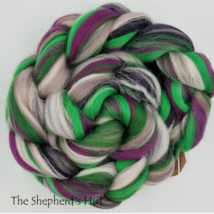 HOUSE COLOURS &#39;Snake&#39;  Merino Blended Top 100 g braid for spinning and felting.