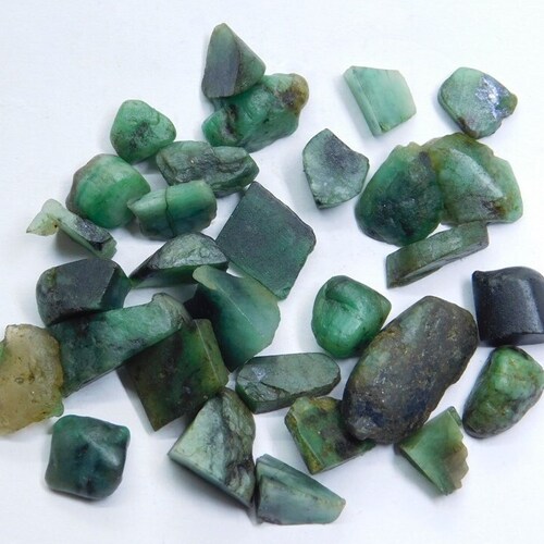 31 Pcs. Top Quality Natural Panna Rough gemstone Cheap Price Green Emerald loose gemstone, Panna Raw gemstone for jewelry 148 shops Cts. N-19624