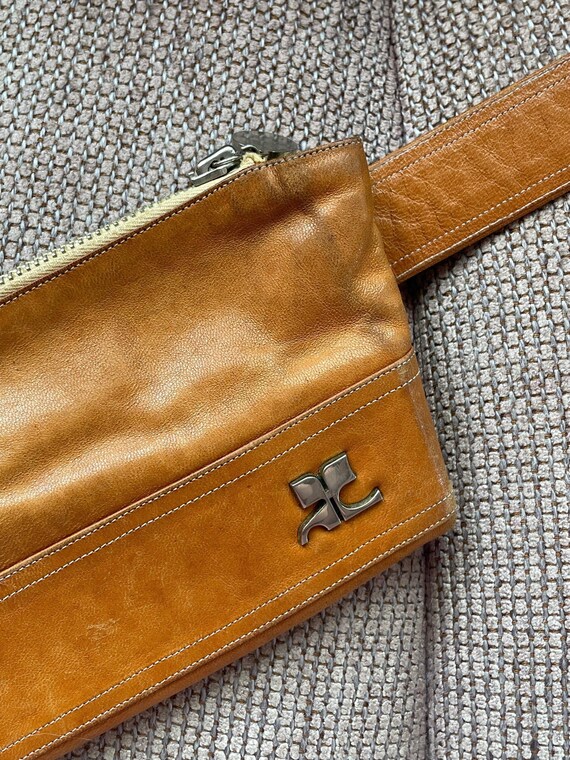 1970s Courrèges Cognac Leather Belt Bag, Made in … - image 4