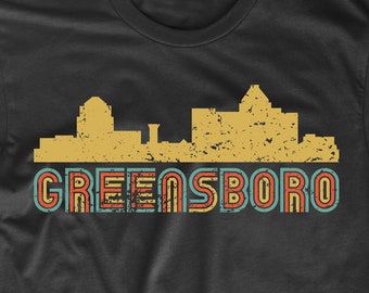 Men's Greensboro Shirt - Retro Vintage Style Greensboro North Carolina Skyline T-Shirt