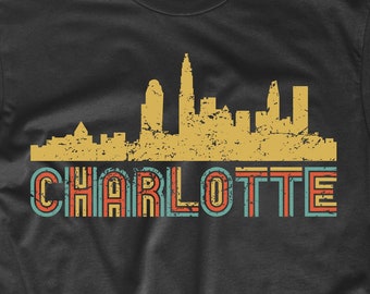 Men's Charlotte Shirt - Retro Vintage Style Charlotte North Carolina Skyline T-Shirt