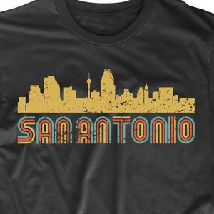 Men&#39;s San Antonio Shirt - Retro Vintage Style San Antonio Texas Skyline T-Shirt