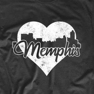 Men&#39;s Memphis Shirt - Retro Memphis Tennessee Skyline Heart Distressed T-Shirt