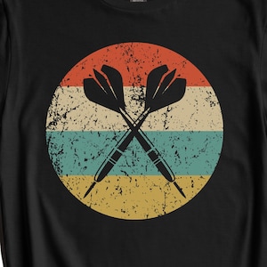 Darts Shirt - Darts Gift - Retro Darts T-Shirt - Darts Icon Shirt