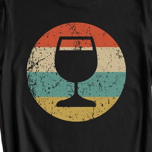 Wine Connoisseur Shirt - Wine Lover Gift - Sommelier Shirt - Vintage Retro Wine Glass Shirt - Wine Icon Shirt