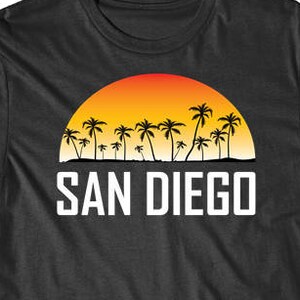Men&#39;s San Diego California Sunset Palm Trees Beach Vacation Shirt - San Diego CA T-Shirt