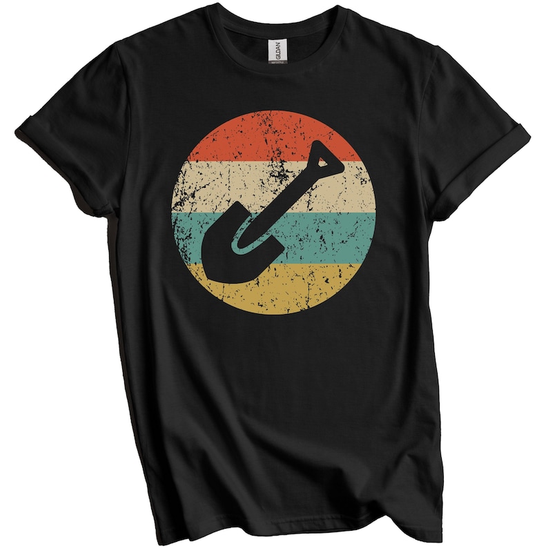 Archaeologist Shirt - Archaeology Gift - Vintage Retro Spade Shovel T-Shirt - Archaeology Icon Shirt Black