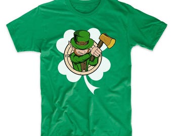 Ax Thrower Leprechaun St. Patrick's Day Ax Throwing T-Shirt - Paddy's Day Shamrock Green Shirt
