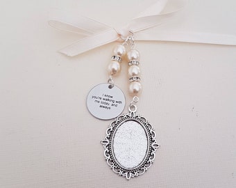 Wedding Bouquet Charm Photo Frame Charm Oval Silver photo frame Locket, "I know you're walking with me today and always" charm, cover & bag