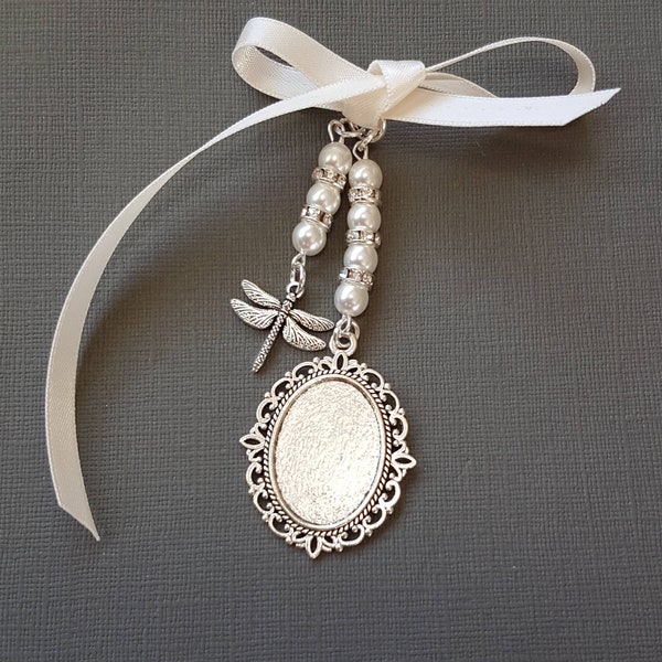 Bridal Bouquet Charm,wedding charm, Photo frame charm Oval Silver Locket, dragonfly charm, white pearls, glass cover, organza gift bag