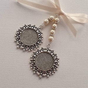 Wedding Bouquet Charm, Bridal Charm, photo frame charm,  Memory Locket, Double Oval Silver Locket, , glass covers and organza gift bag