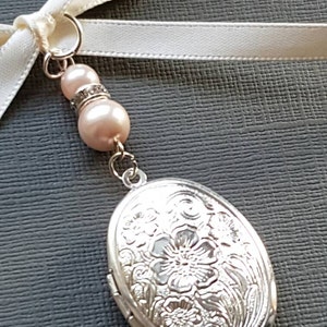 Wedding Bouquet Photo Charm Bridal Charm Oval Silver Bouquet Locket with pale Pink Pearls and Organza gift bag image 3