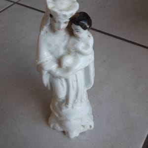 Jahrgang Französisch China religiöse statue