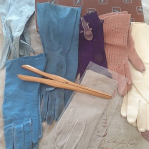 Sammlung von Vintage Französisch Handschuhe und Holzhandschuh Bahre