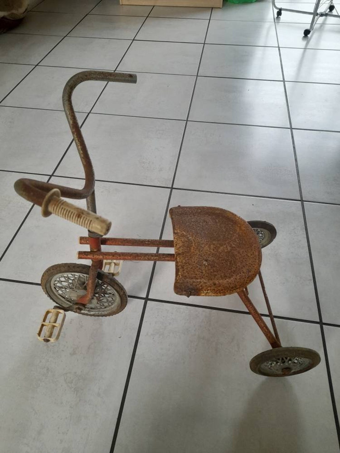 Buy Antique Rusty Old Tricycle Online in India Etsy