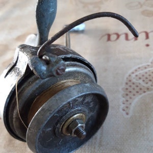 Very rare Helifix half bail arm fishing reel