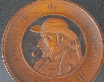 Wooden Bretagne plate of farmer