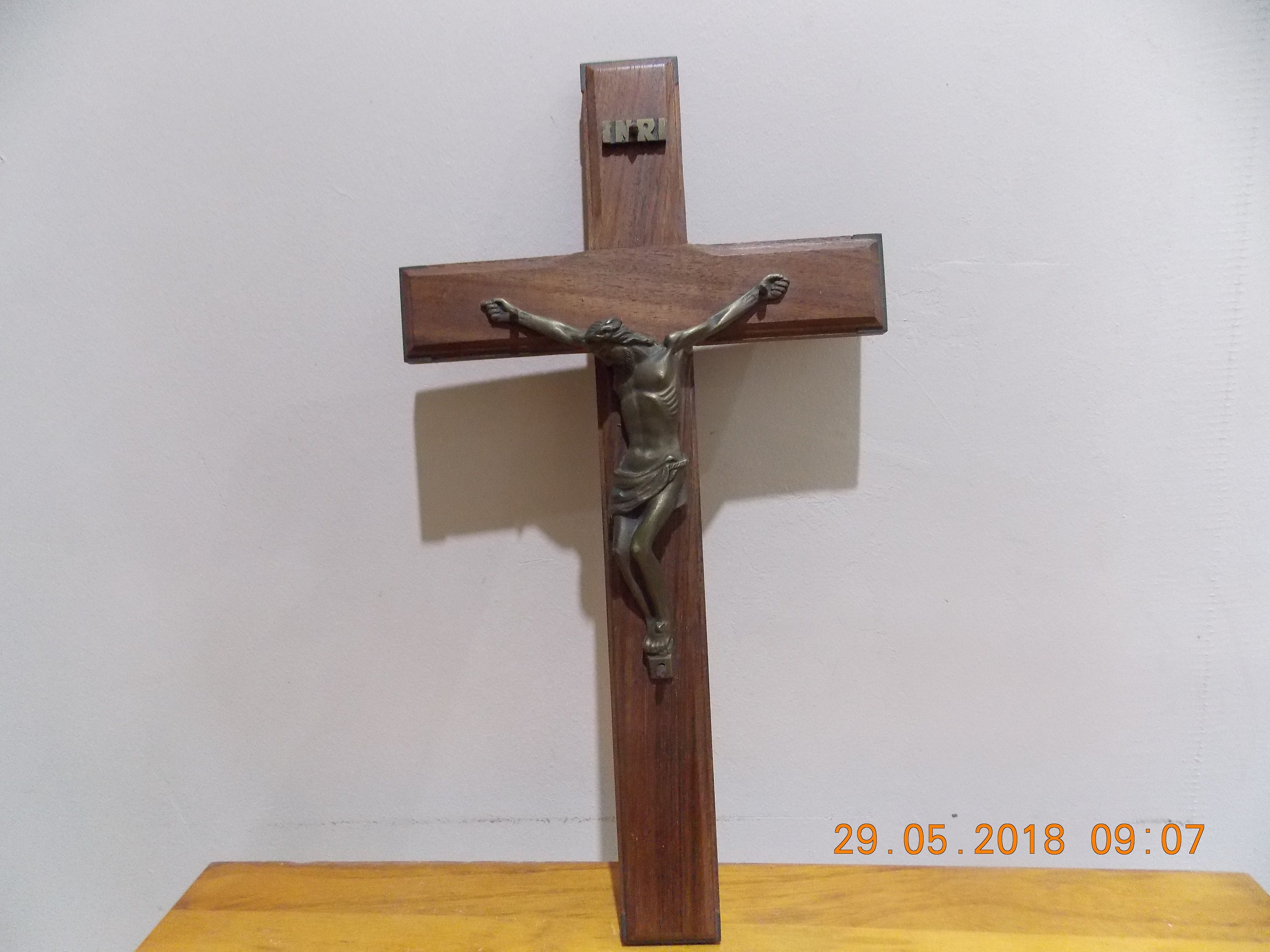 Mur Français Vintage Accrochant Jésus sur La Croix/Crucifix