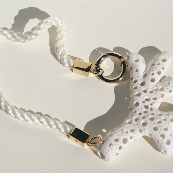 Collier de corail blanc en argile polymère, bijoux artisanaux, collier de sirène d'art portable moderne