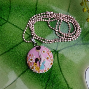 mother with daughter pendant, polymer clay, handmade, Mother day gift, Mother and children pendant